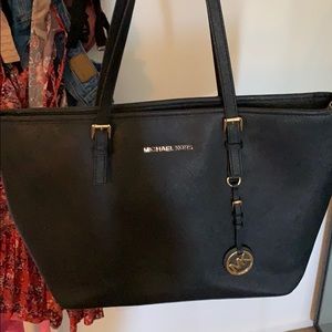JET SET LARGE TOTE!!!